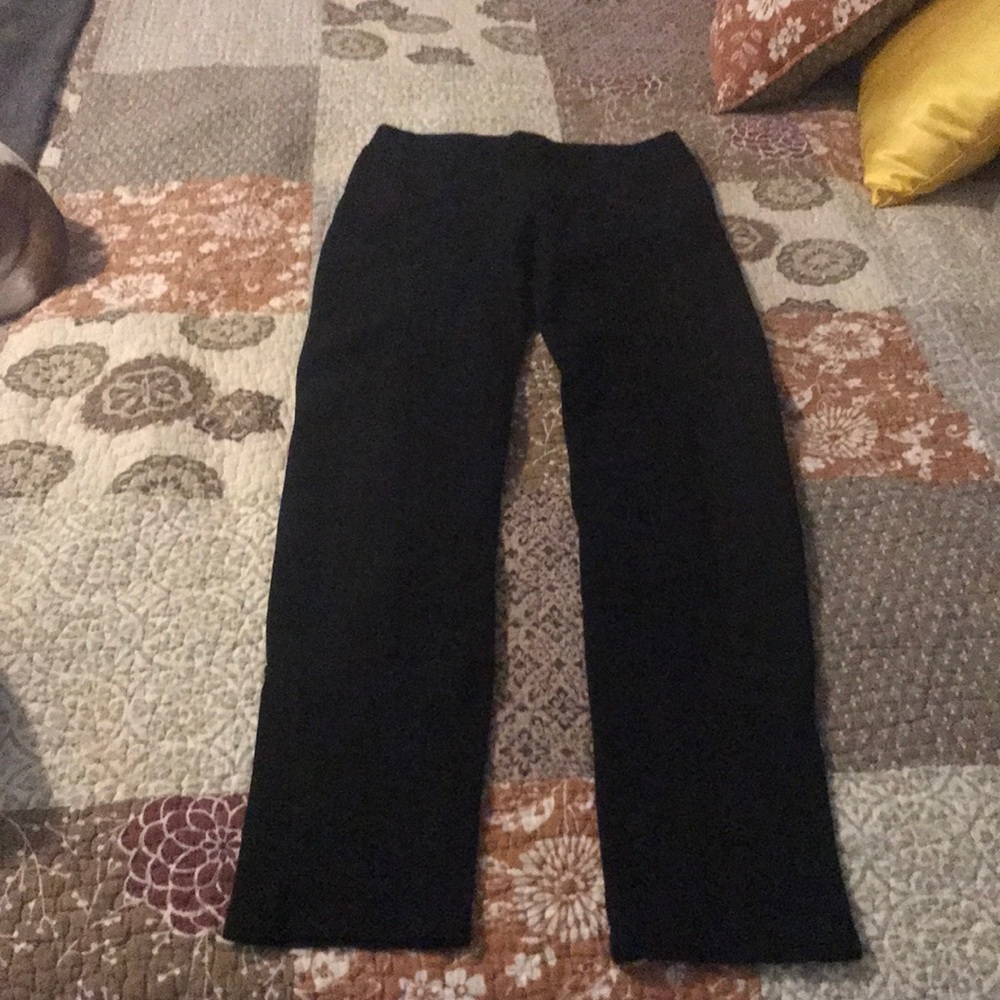 Black Leggings.